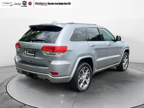 2020 Jeep Grand Cherokee Overland