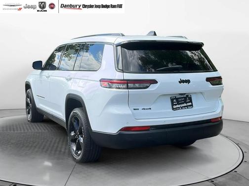 2022 Jeep Grand Cherokee L Laredo
