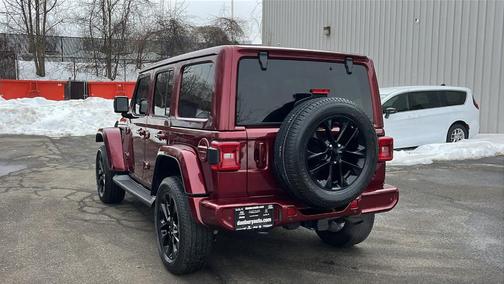 2021 Jeep Wrangler Unlimited Sahara Altitude
