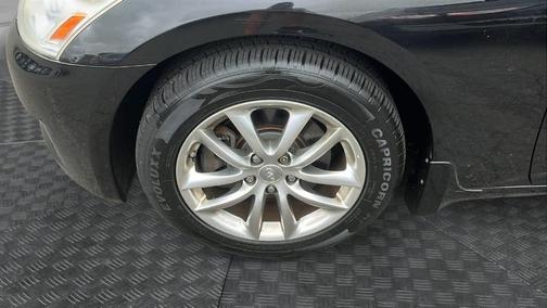 2009 INFINITI G37x Base