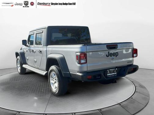 2020 Jeep Gladiator Sport