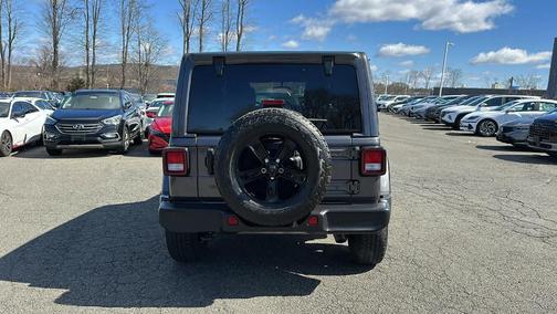 2021 Jeep Wrangler Unlimited Sahara Altitude
