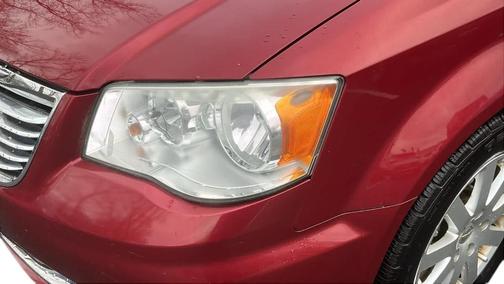 2013 Chrysler Town & Country Touring