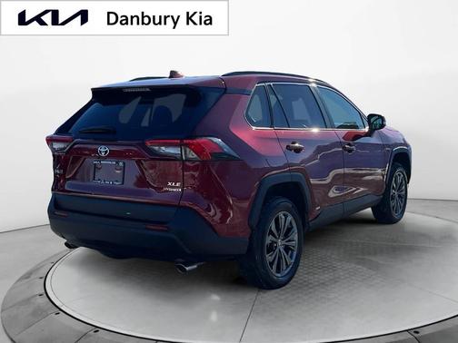 2022 Toyota RAV4 Hybrid XLE Premium