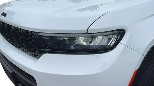 2022 Jeep Grand Cherokee L Laredo