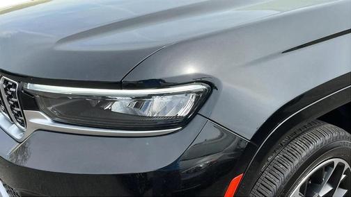 2022 Jeep Grand Cherokee Summit