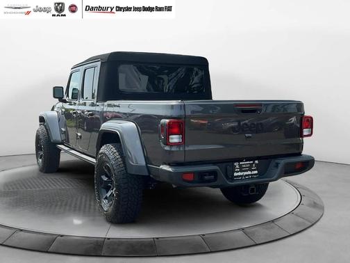 2021 Jeep Gladiator Sport