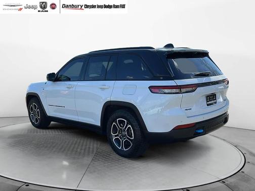 2022 Jeep Grand Cherokee 4xe Trailhawk