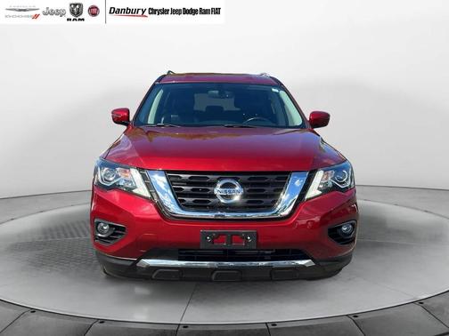 2020 Nissan Pathfinder SL