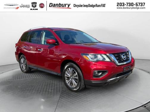 2020 Nissan Pathfinder SL