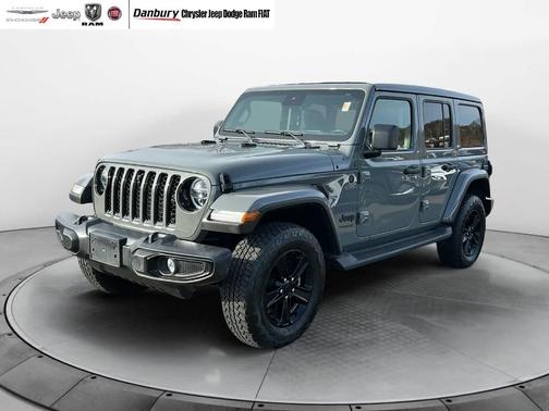 2022 Jeep Wrangler Unlimited Sahara Altitude