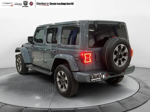 2021 Jeep Wrangler Unlimited Sahara Altitude