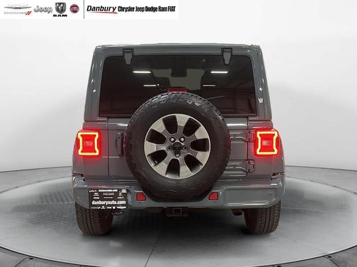 2021 Jeep Wrangler Unlimited Sahara Altitude