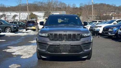 2023 Jeep Grand Cherokee Altitude