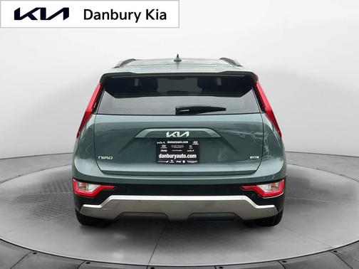 2023 Kia Niro SX