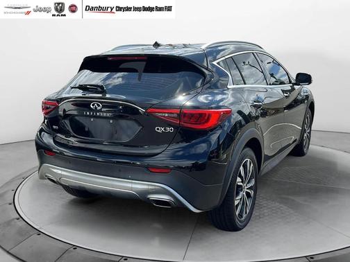 2019 INFINITI QX30 ESSENTIAL