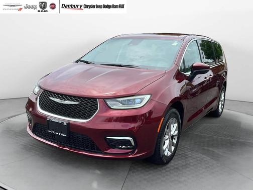 2023 Chrysler Pacifica Touring-L