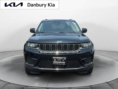 2022 Jeep Grand Cherokee Laredo