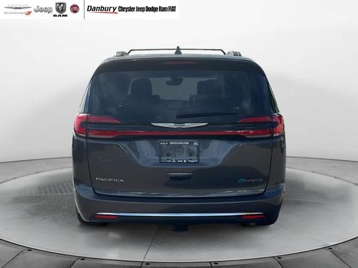 2022 Chrysler Pacifica Hybrid Touring L