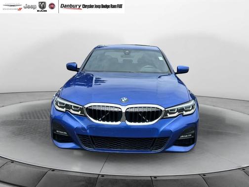 2019 BMW 330 i xDrive