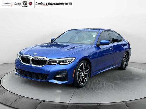 2019 BMW 330 i xDrive