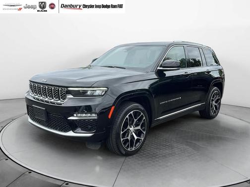 2022 Jeep Grand Cherokee Summit