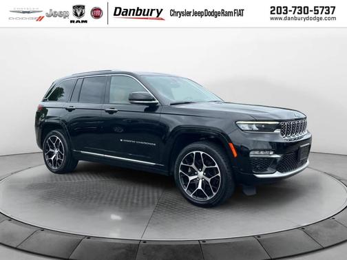 2022 Jeep Grand Cherokee Summit