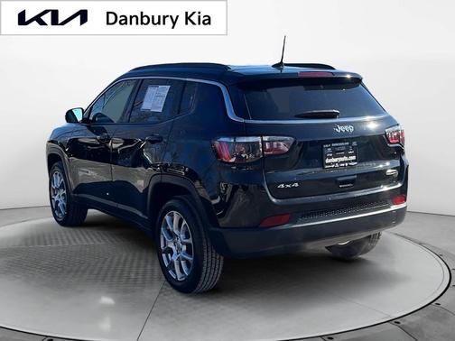 2022 Jeep Compass Latitude Lux