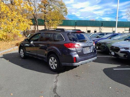 2010 Subaru Outback 2.5i Limited