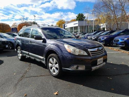2010 Subaru Outback 2.5i Limited