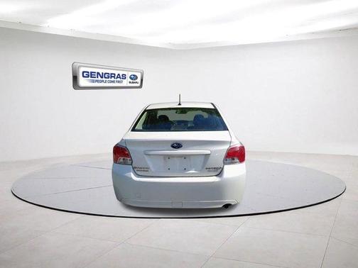 2014 Subaru Impreza 2.0i