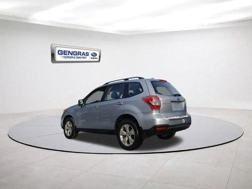 2016 Subaru Forester 2.5i