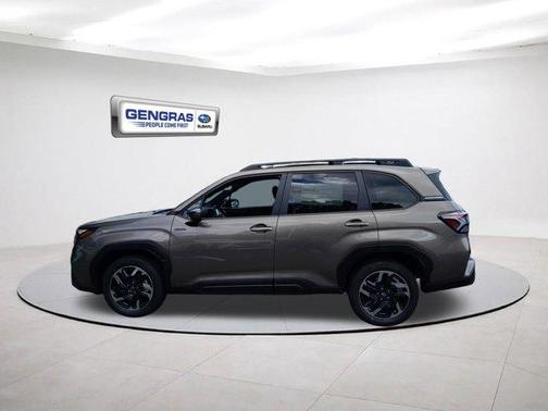 2025 Subaru Forester Hybrid Premium