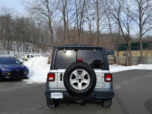 2022 Jeep Wrangler Sport