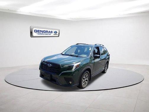 2022 Subaru Forester Premium