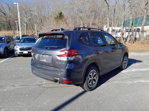 2022 Subaru Forester Premium