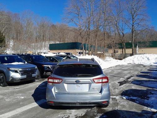 2017 Subaru Impreza 2.0i Premium