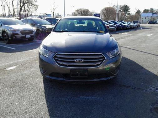 2015 Ford Taurus SEL