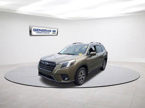 2022 Subaru Forester Premium