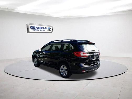 2022 Subaru Ascent Base 8-Passenger
