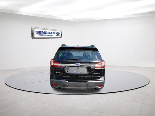 2022 Subaru Ascent Base 8-Passenger