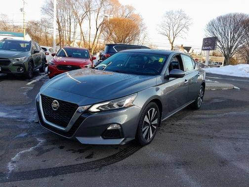 2021 Nissan Altima 2.5 SV