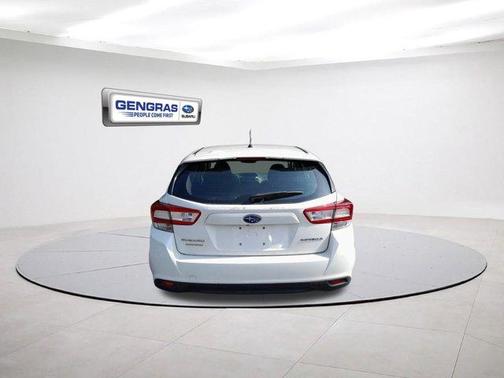 2019 Subaru Impreza 2.0i