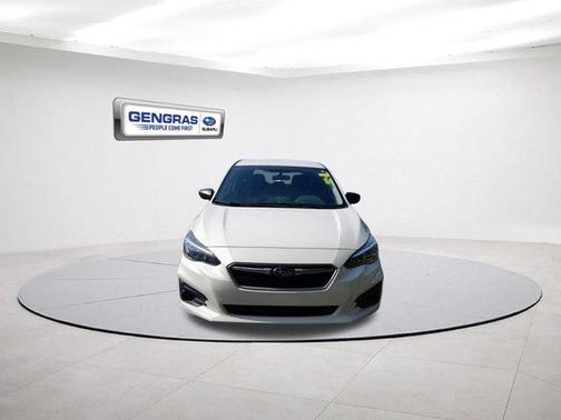 2019 Subaru Impreza 2.0i