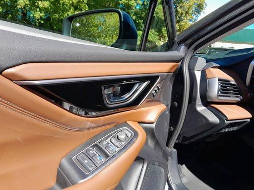 2025 Subaru Legacy Touring XT