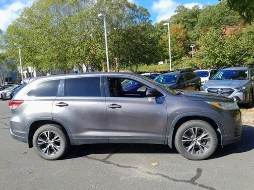 2019 Toyota Highlander LE Plus