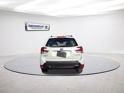 2020 Subaru Forester Base (CVT)