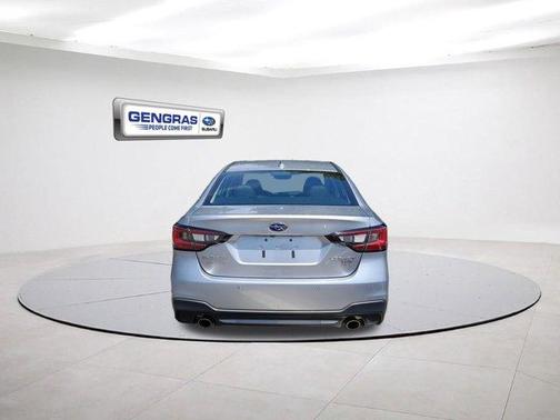 2022 Subaru Legacy Limited XT