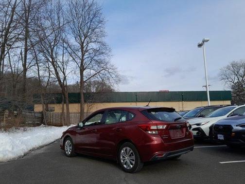 2017 Subaru Impreza 2.0i