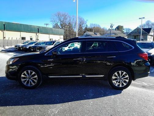 2017 Subaru Outback 2.5i Touring